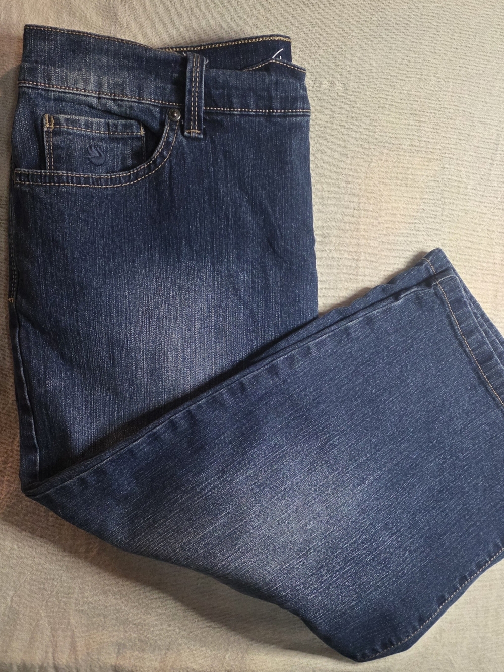 Gloria Vanderbilt Amanda Women's 12 Denim Capri